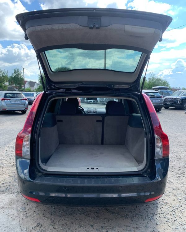 VOLVO V50 - Image 12
