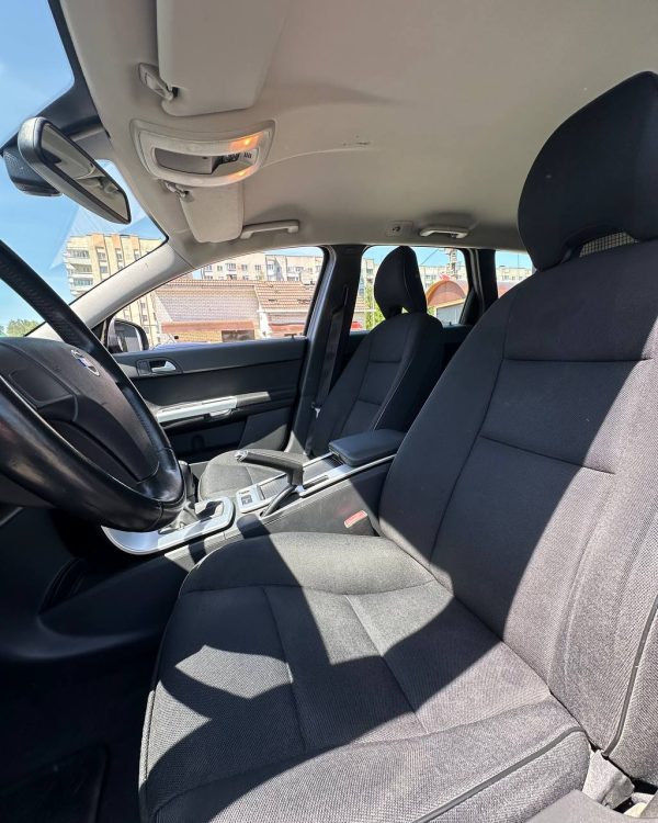 VOLVO V50 - Image 7