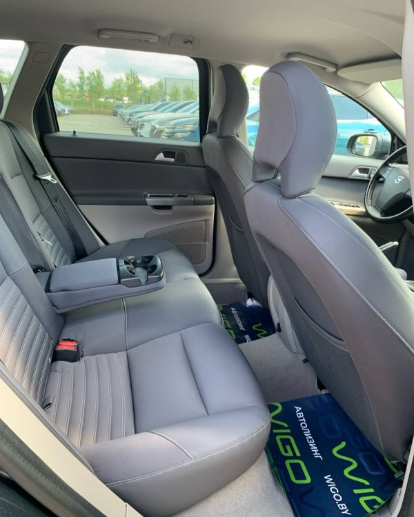 VOLVO V50 - Image 11