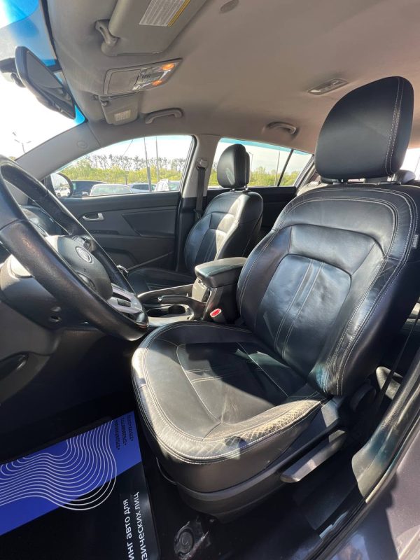 Kia Sportage III - Image 11
