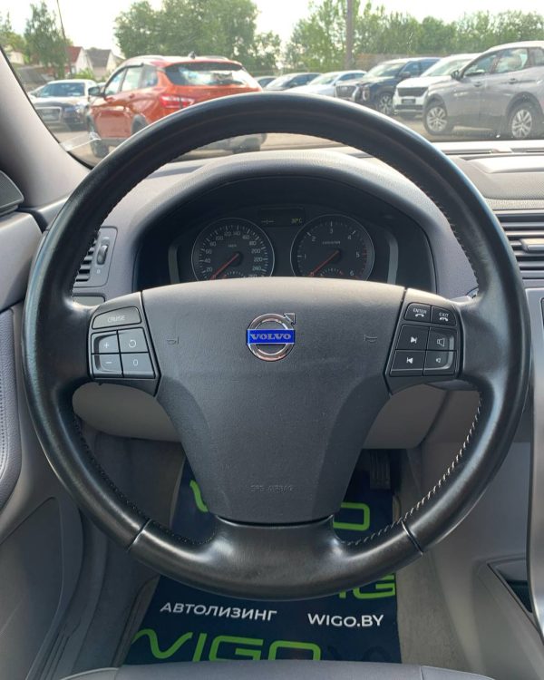 VOLVO V50 - Image 15