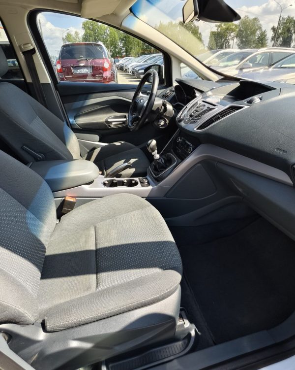 Ford C-MAX II - Image 14