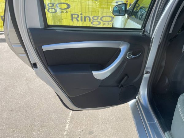 Nissan Terrano D10 - Image 10