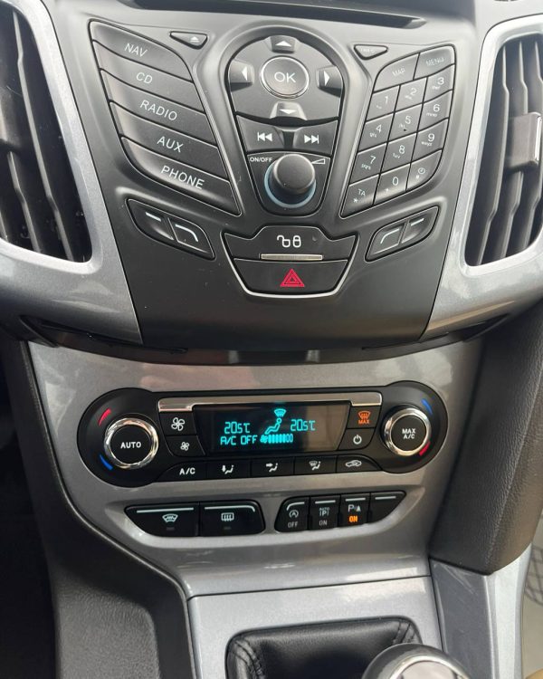 Ford Focus III - Image 17