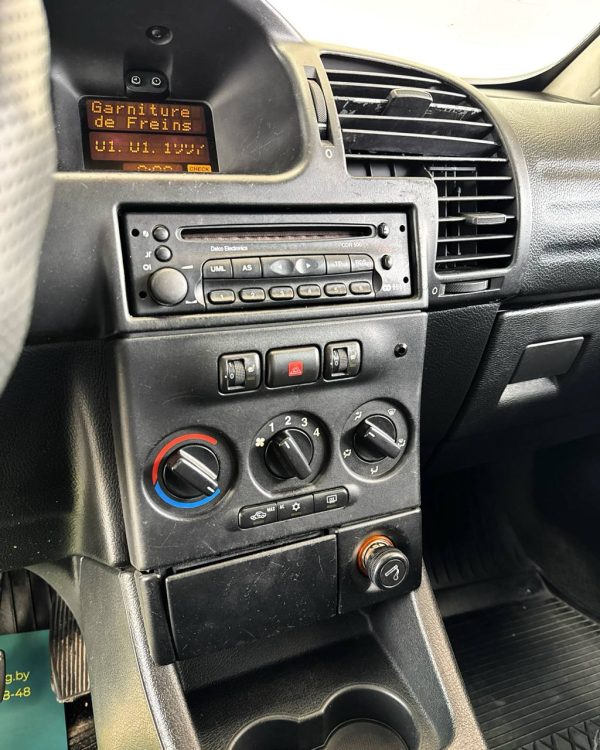 Opel Zafira A - Image 13
