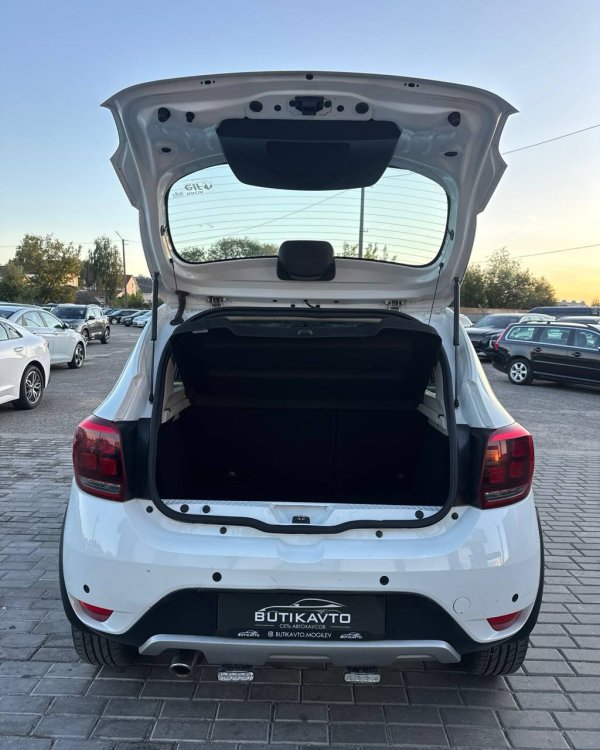 Dacia Sandero II · Рестайлинг - Image 12