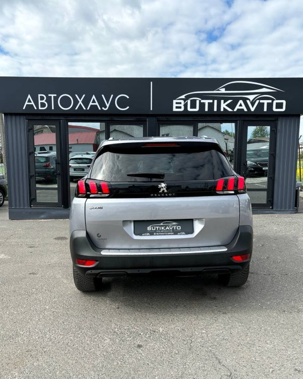 PEUGEOT 5008 - Image 5