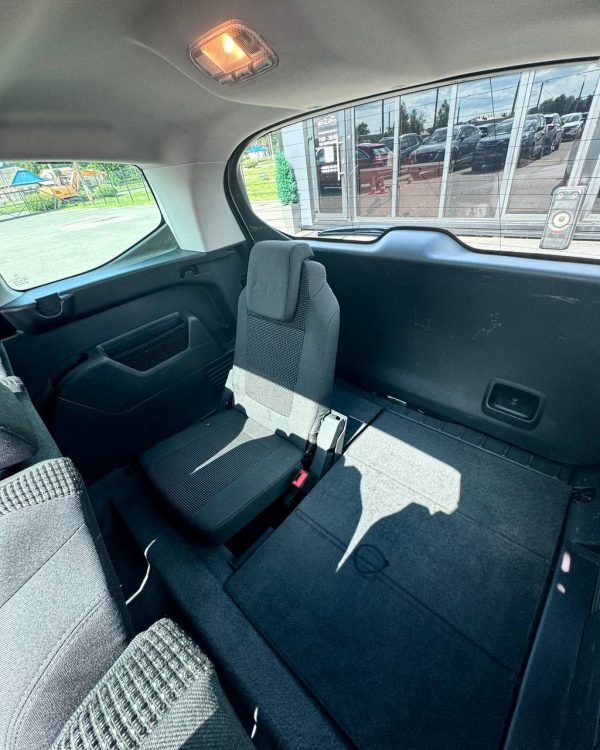 Peugeot 5008 I · Рестайлинг - Image 24