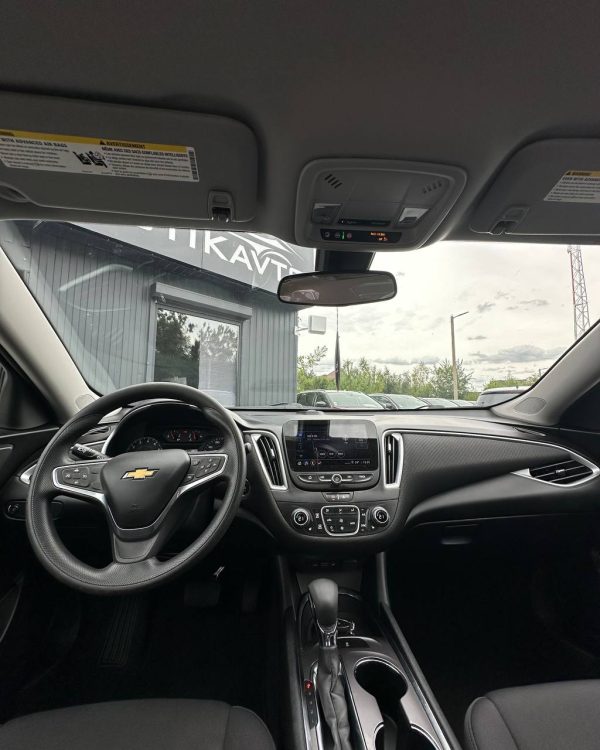 Chevrolet Malibu IX · Рестайлинг - Image 9