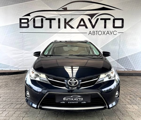 Toyota Auris II (E180) - Image 2