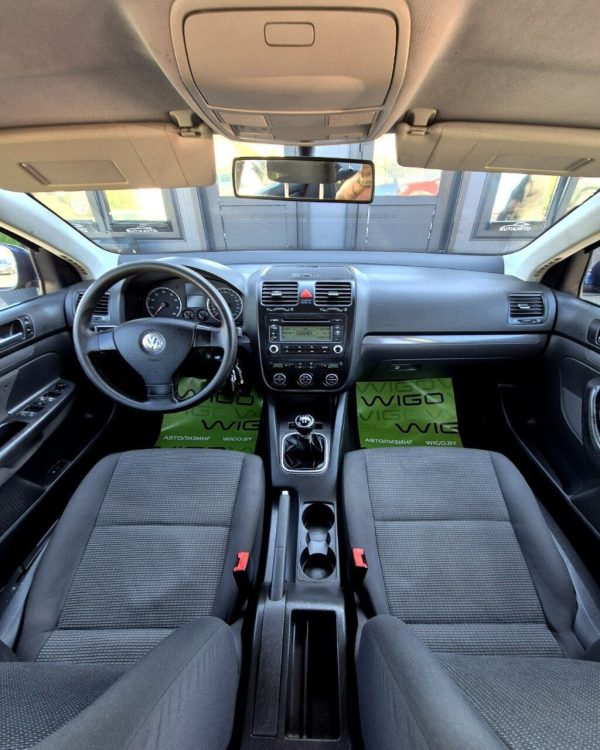 Volkswagen Jetta V - Image 10