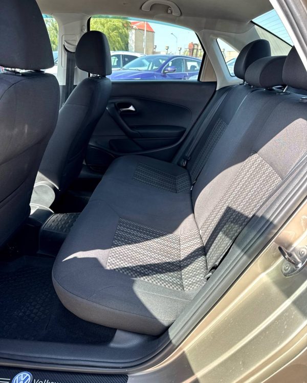Volkswagen Polo Sedan I · Рестайлинг - Image 15