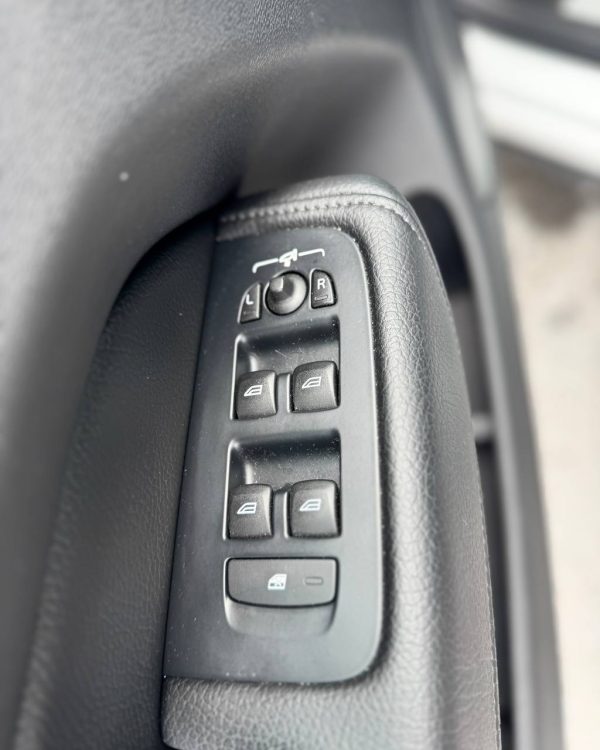 Volvo XC60 II - Image 22