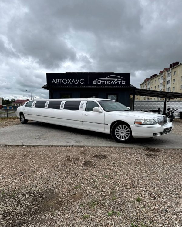 Lincoln Town Car III · Рестайлинг