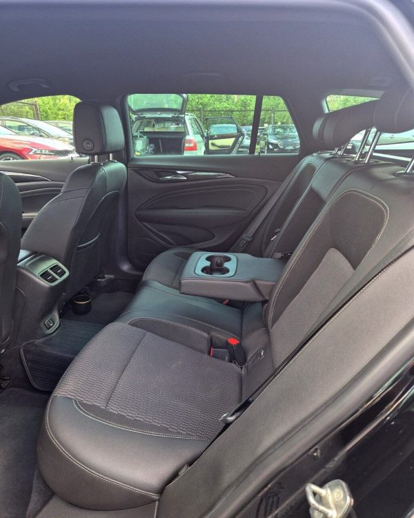 Opel Insignia - Image 12