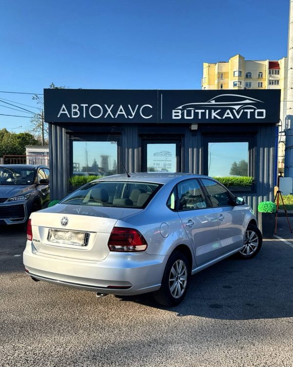 Volkswagen Polo Sedan I · Рестайлинг - Image 6