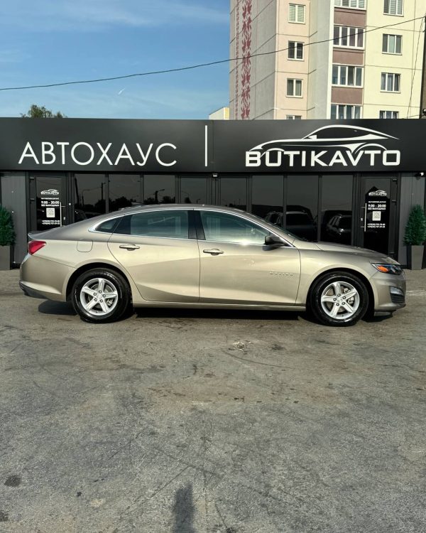Chevrolet Malibu IX · Рестайлинг - Image 8