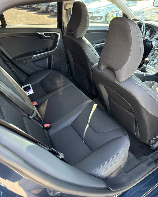 Volvo V60 I · Рестайлинг - Image 14