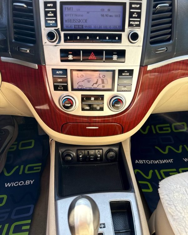 Hyundai Santa Fe CM - Image 15