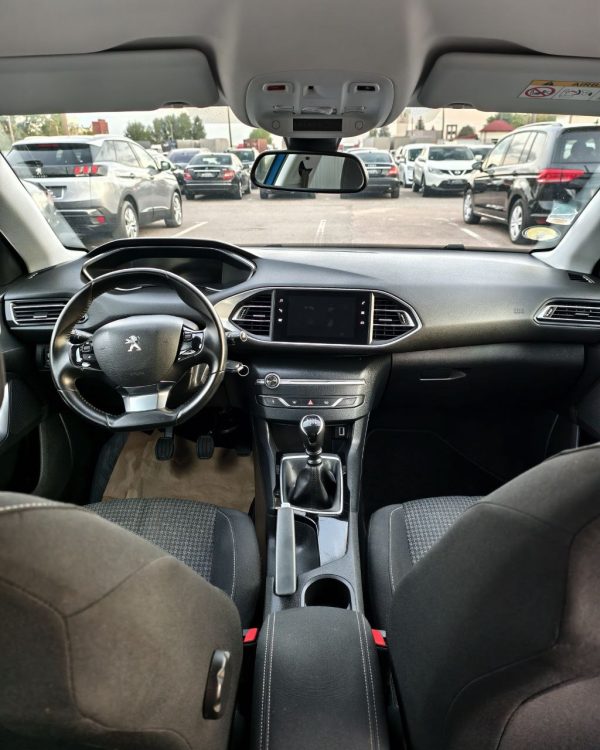 Peugeot 308 T9 · Рестайлинг - Image 9