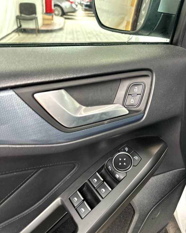 Ford Focus Active IV - Image 10