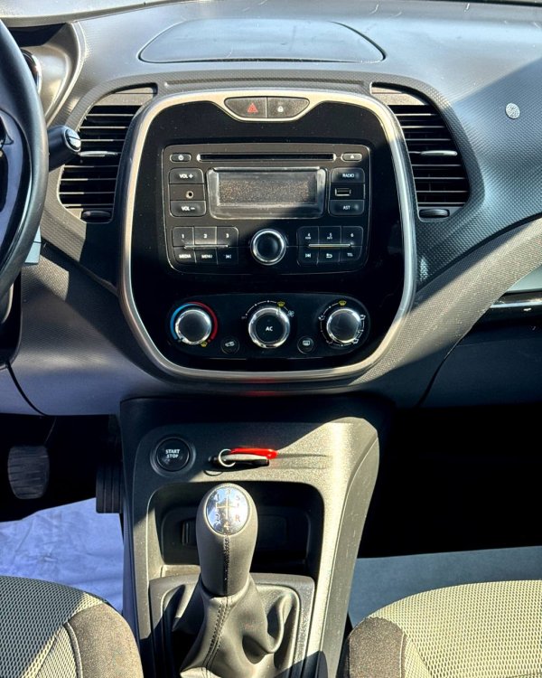 Renault Captur I - Image 12
