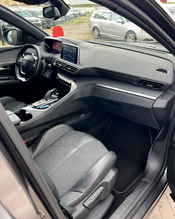 Peugeot 5008 II - Image 15