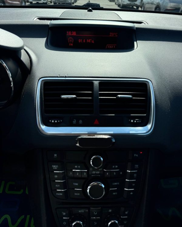 Opel Meriva II - Image 16