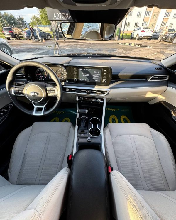 Kia K5 III - Image 9