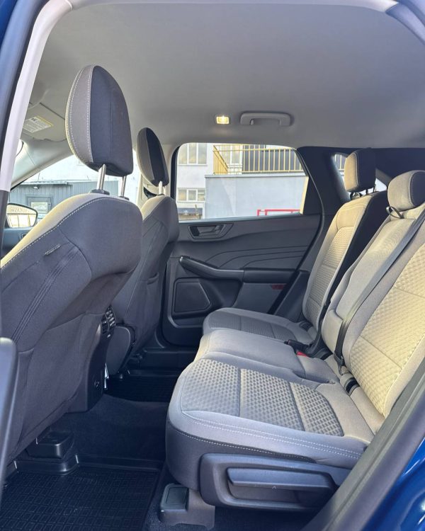 FORD ESCAPE - Image 9