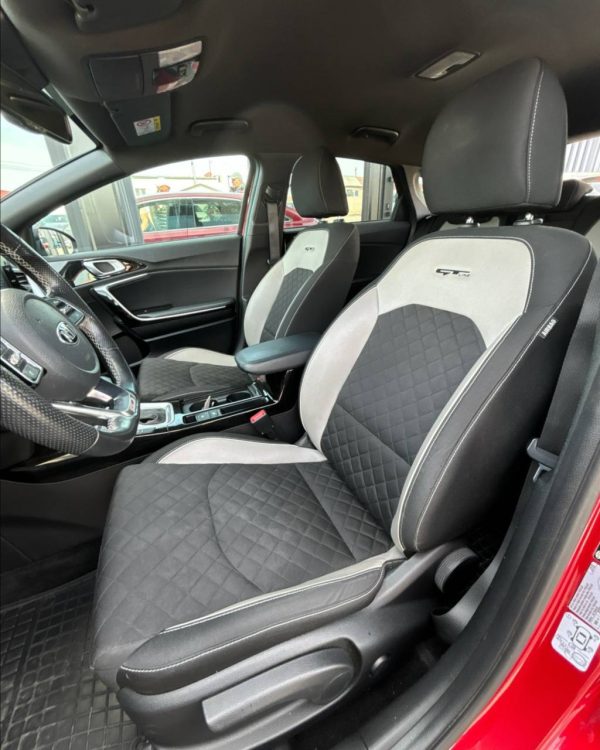 Kia ProCeed - Image 10