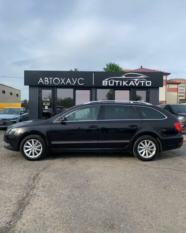 SKODA SUPERB - Image 13