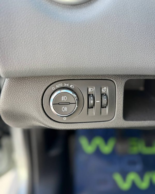 Opel Meriva II - Image 18