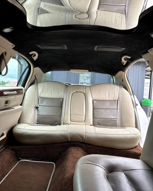 Lincoln Town Car III · Рестайлинг - Image 16
