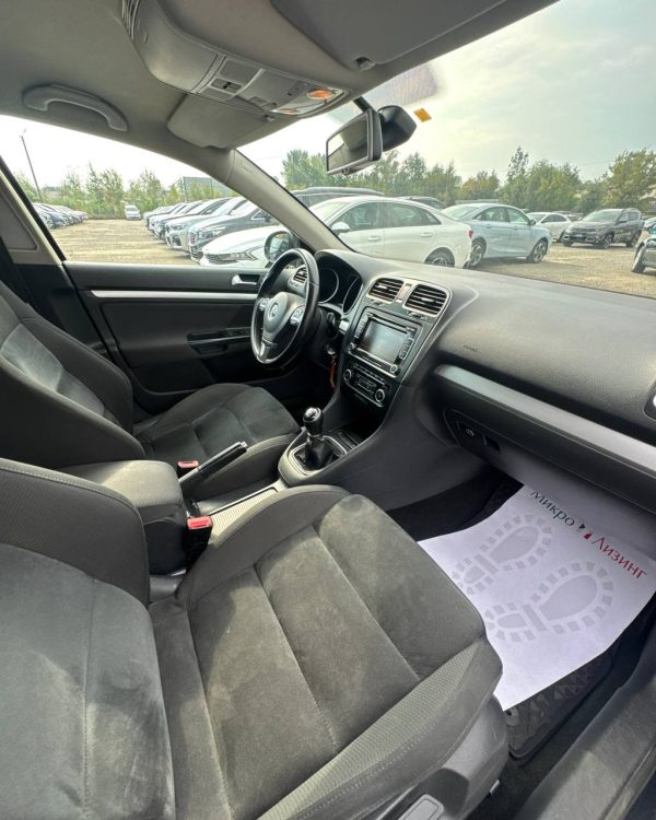Volkswagen Golf VI - Image 10