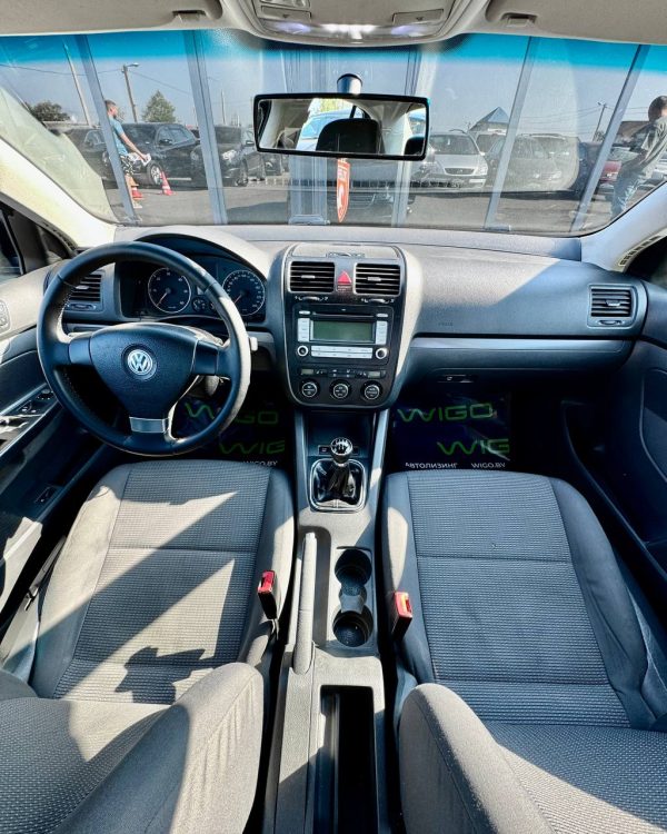 Volkswagen Jetta V - Image 9