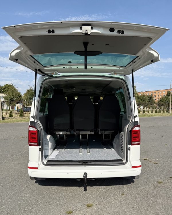 Volkswagen Transporter T6 - Image 13
