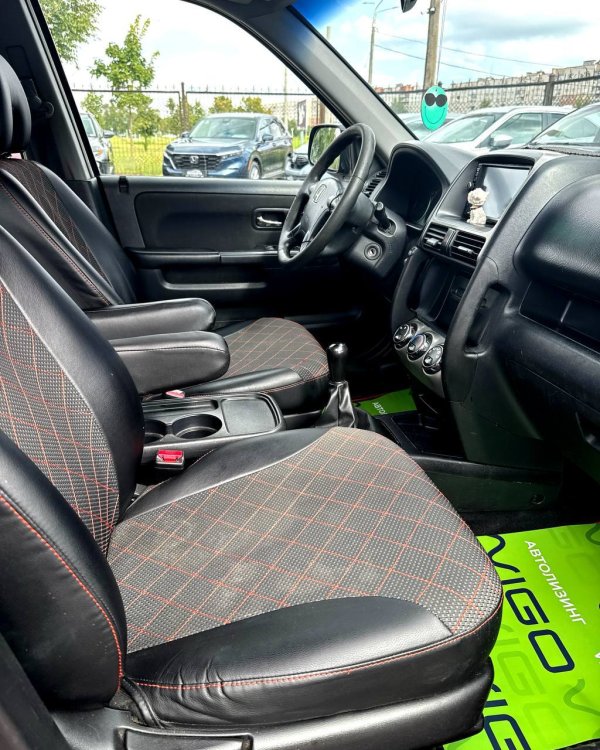 Honda CR-V - Image 11