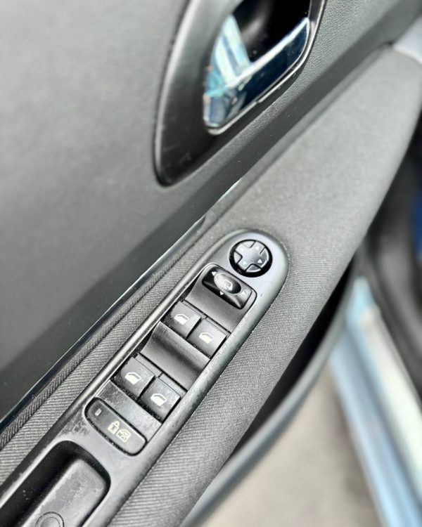 Peugeot 5008 I - Image 16