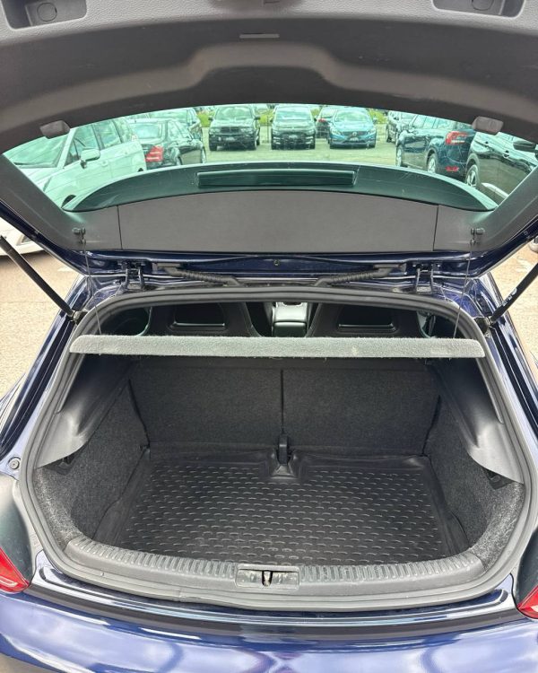Volkswagen Scirocco III - Image 14