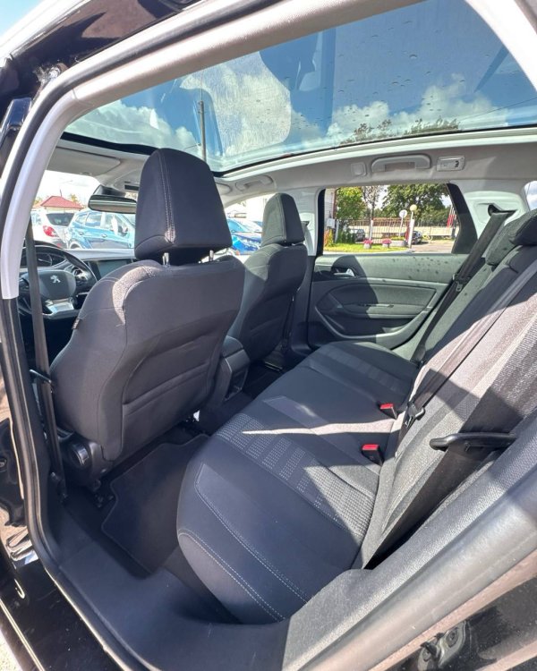 Peugeot 308 T9 - Image 10