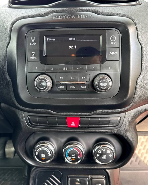 Jeep Renegade I - Image 14