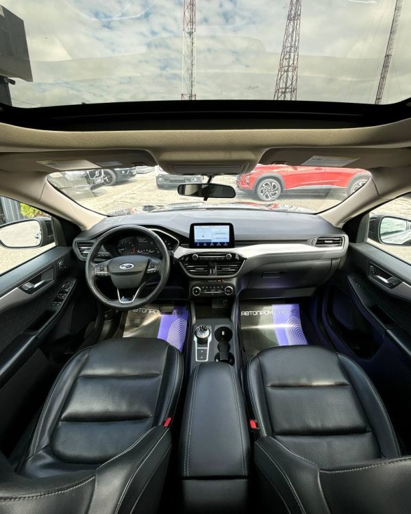 FORD ESCAPE - Image 9