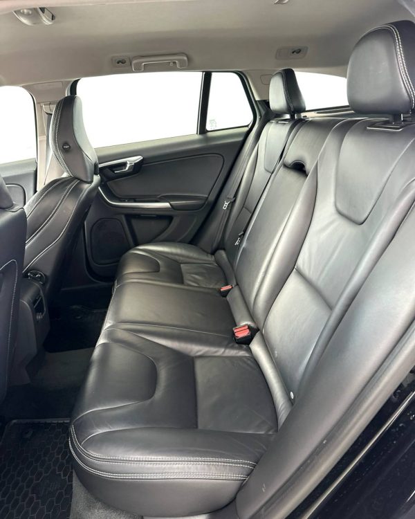 Volvo V60 I · Рестайлинг - Image 15