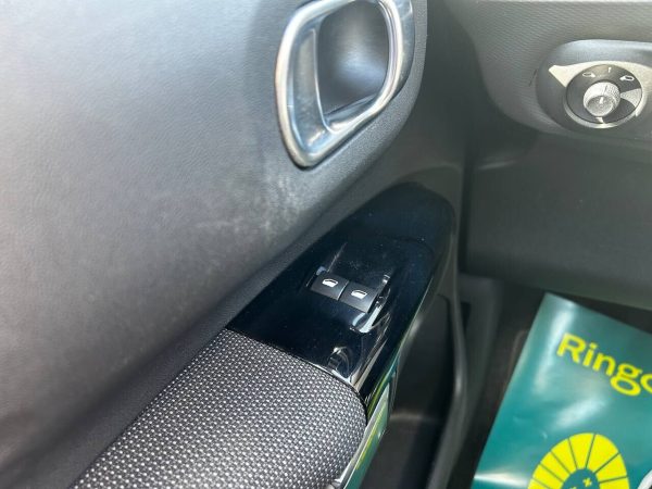 Citroen C4 Cactus I - Image 29