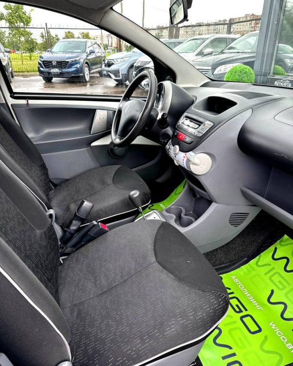 Peugeot 107 I · Рестайлинг - Image 11