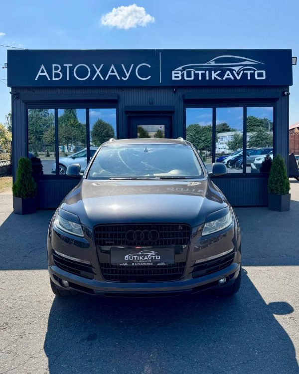 Audi Q7 4L - Image 2