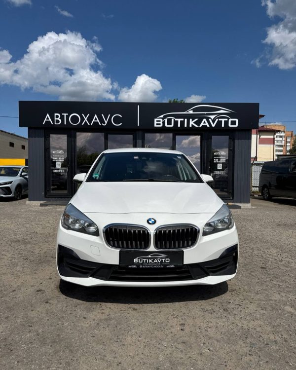 BMW 218 D GRAN TOURER - Image 2
