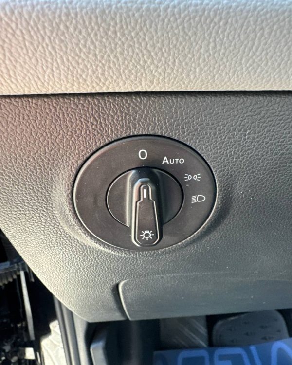 Volkswagen Taos  I - Image 25