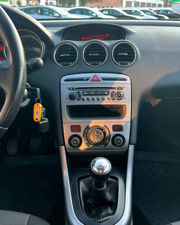 Peugeot 308 T7 · Рестайлинг - Image 13